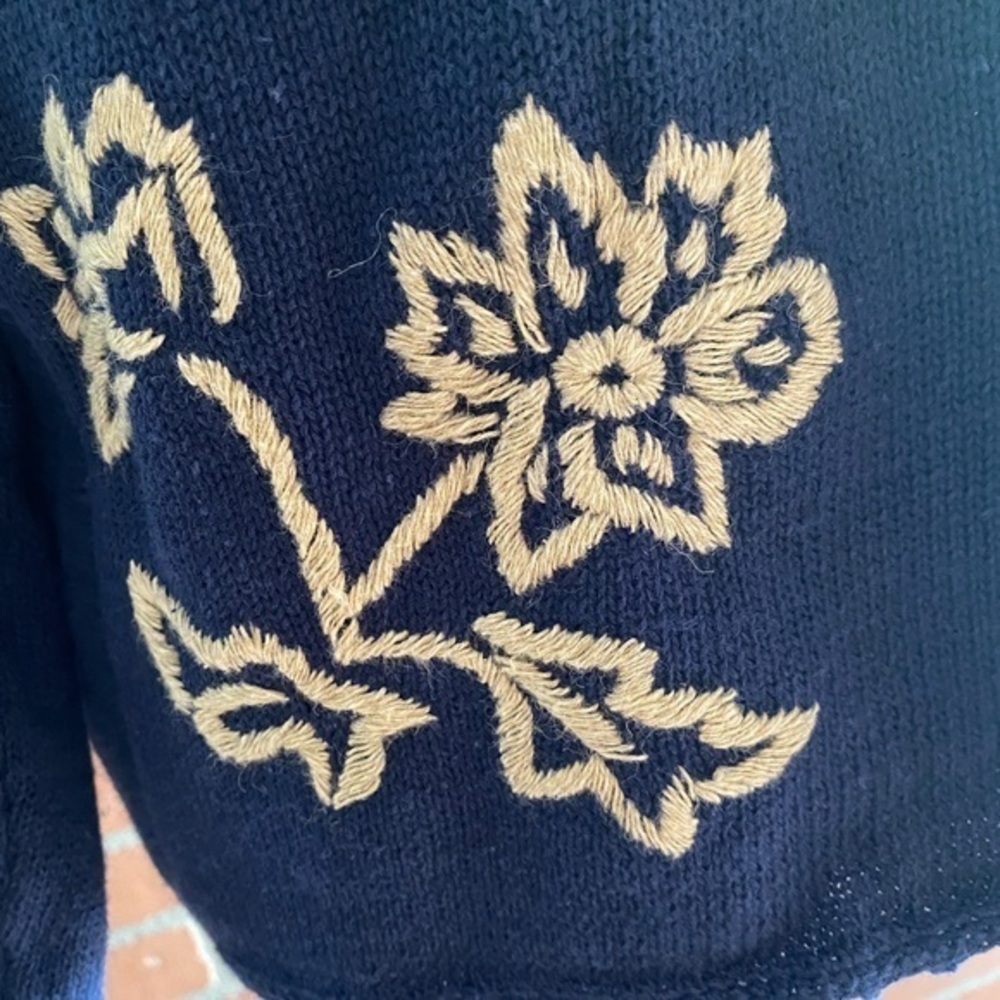 Pendleton Women’s Embroidered‎ Floral Blue Cardigan Sweater Size Small - Picture 4 of 9